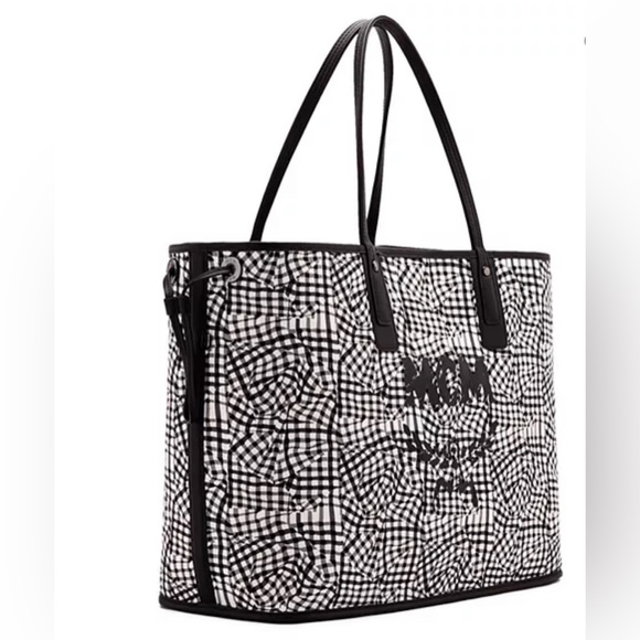 MCM authentic Women’s Large Reversible Liz Shopper tote - Picture 3 of 4